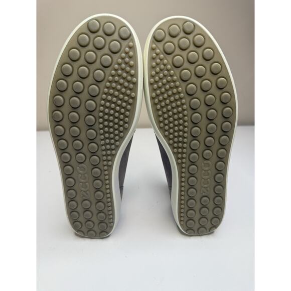 ECCO Soft 7 Ankle Bootie Womens 8 Grey Nubuck Leather Side Zip Sneaker Style - Picture 6 of 10